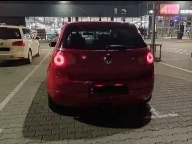 Красный Фольксваген Гольф, объемом двигателя 2 л и пробегом 286 тыс. км за 3950 $, фото 14 на Automoto.ua