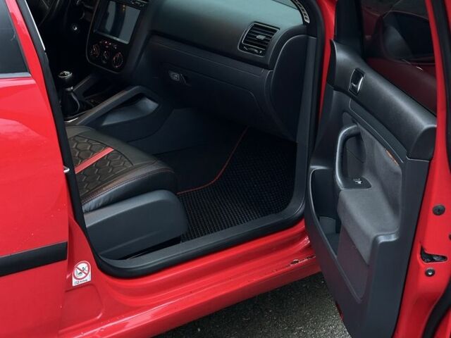 Червоний Фольксваген Гольф, об'ємом двигуна 1.9 л та пробігом 425 тис. км за 5450 $, фото 16 на Automoto.ua