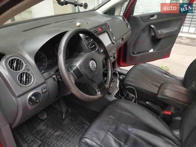 Красный Фольксваген Гольф, объемом двигателя 1.6 л и пробегом 336 тыс. км за 6200 $, фото 13 на Automoto.ua