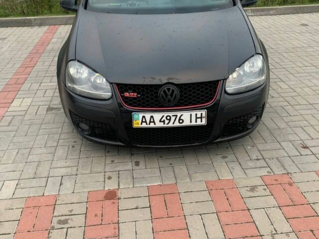 Красный Фольксваген Гольф, объемом двигателя 1.6 л и пробегом 147 тыс. км за 7500 $, фото 4 на Automoto.ua