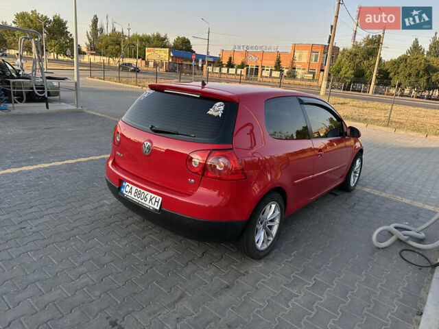 Фольксваген Гольф 2006 в Кропивницком (Кировограде) на Automoto.ua Красный Фольксваген Гольф, объемом двигателя 1.6 л и пробегом 242 тыс. км за 5900 $, фото 19 на Automoto.ua