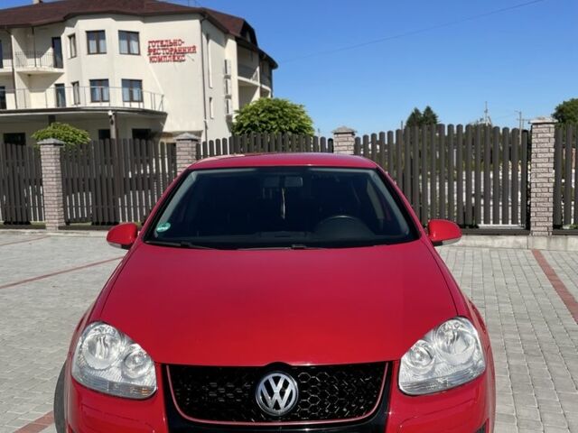 Червоний Фольксваген Гольф, об'ємом двигуна 1.4 л та пробігом 205 тис. км за 7200 $, фото 3 на Automoto.ua