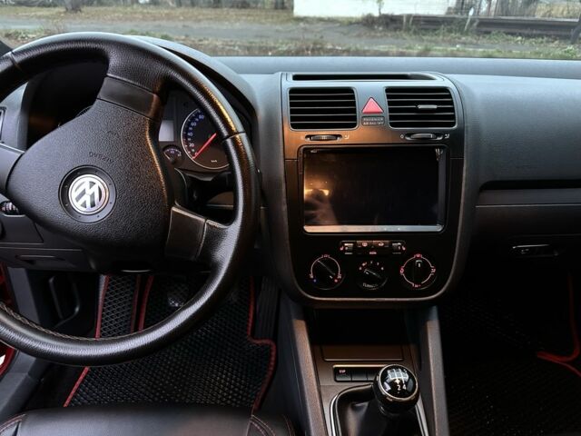 Червоний Фольксваген Гольф, об'ємом двигуна 1.9 л та пробігом 425 тис. км за 5450 $, фото 11 на Automoto.ua