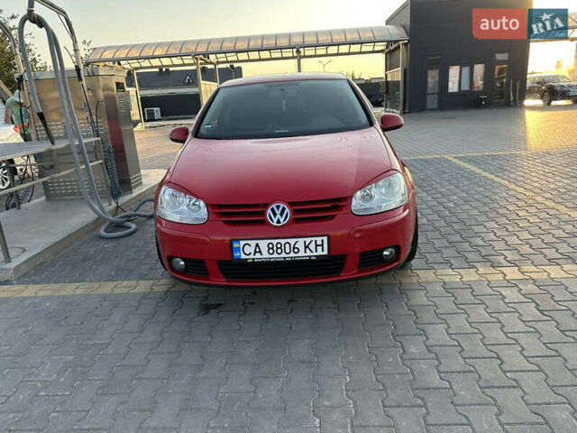 Фольксваген Гольф 2006 в Кропивницком (Кировограде) на Automoto.ua Красный Фольксваген Гольф, объемом двигателя 1.6 л и пробегом 242 тыс. км за 5900 $, фото 14 на Automoto.ua