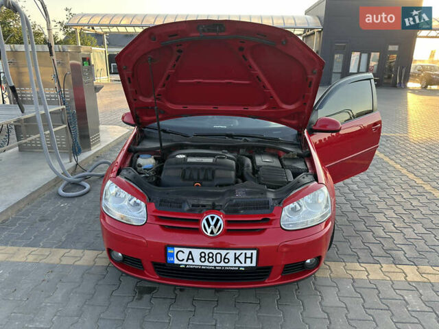 Фольксваген Гольф 2006 в Кропивницком (Кировограде) на Automoto.ua Красный Фольксваген Гольф, объемом двигателя 1.6 л и пробегом 242 тыс. км за 5900 $, фото 18 на Automoto.ua