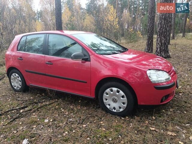 Красный Фольксваген Гольф, объемом двигателя 1.6 л и пробегом 250 тыс. км за 6700 $, фото 2 на Automoto.ua