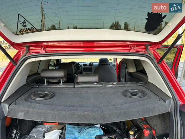 Фольксваген Гольф 2006 в Кропивницком (Кировограде) на Automoto.ua Красный Фольксваген Гольф, объемом двигателя 1.6 л и пробегом 242 тыс. км за 5900 $, фото 4 на Automoto.ua