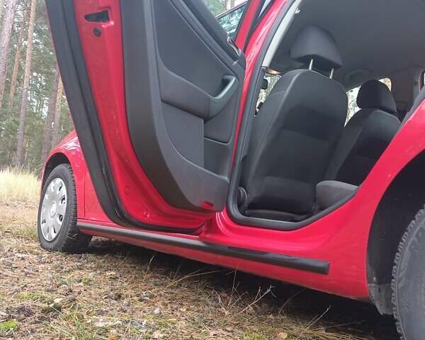 Красный Фольксваген Гольф, объемом двигателя 1.6 л и пробегом 250 тыс. км за 6700 $, фото 9 на Automoto.ua