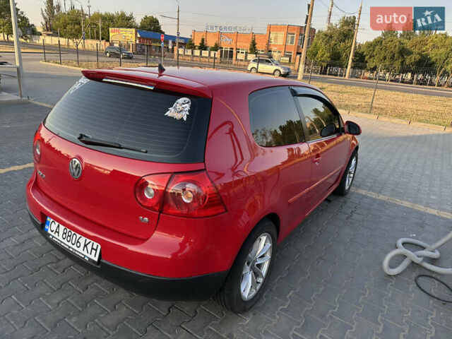 Фольксваген Гольф 2006 в Кропивницком (Кировограде) на Automoto.ua Красный Фольксваген Гольф, объемом двигателя 1.6 л и пробегом 242 тыс. км за 5900 $, фото 15 на Automoto.ua