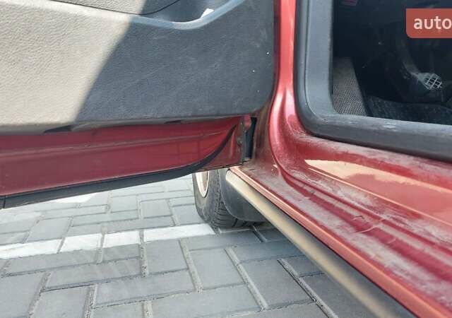 Красный Фольксваген Гольф, объемом двигателя 2 л и пробегом 316 тыс. км за 5000 $, фото 36 на Automoto.ua