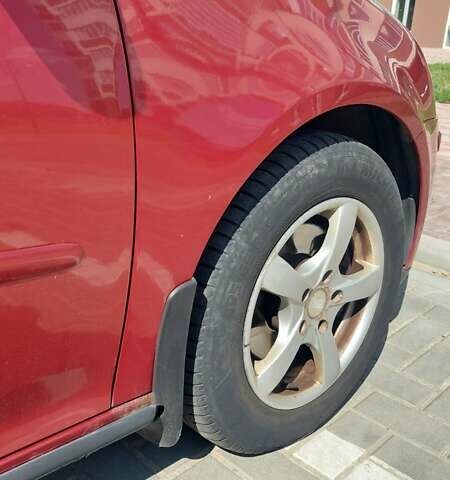 Красный Фольксваген Гольф, объемом двигателя 2 л и пробегом 316 тыс. км за 5000 $, фото 31 на Automoto.ua