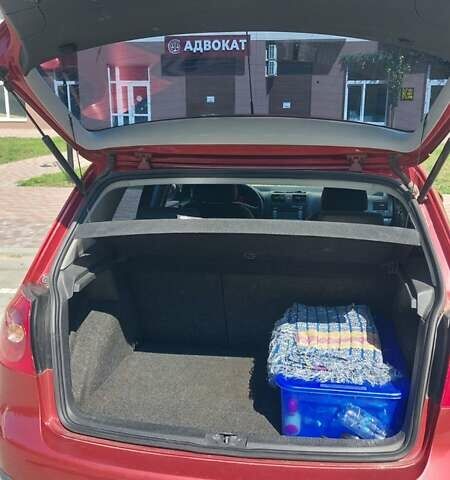 Красный Фольксваген Гольф, объемом двигателя 2 л и пробегом 316 тыс. км за 5000 $, фото 20 на Automoto.ua