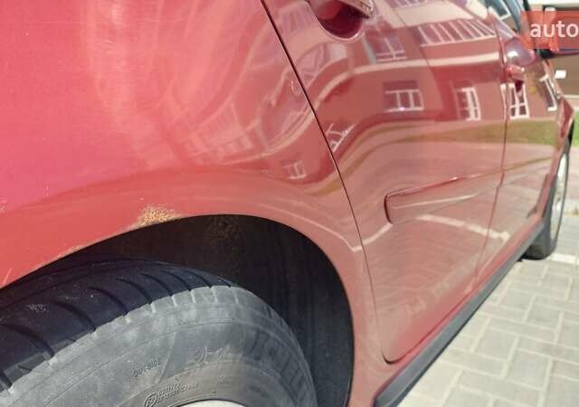 Красный Фольксваген Гольф, объемом двигателя 2 л и пробегом 316 тыс. км за 5000 $, фото 28 на Automoto.ua
