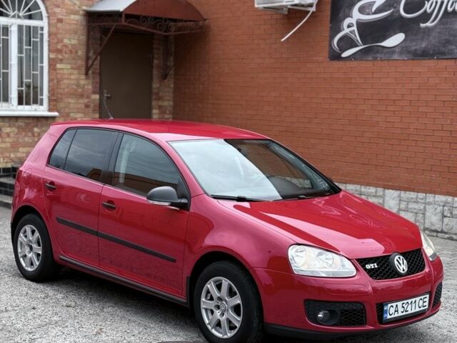 Красный Фольксваген Гольф, объемом двигателя 1.6 л и пробегом 284 тыс. км за 6300 $, фото 2 на Automoto.ua