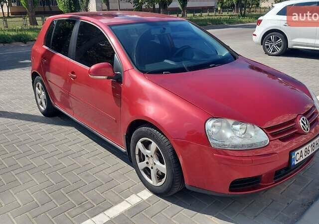 Красный Фольксваген Гольф, объемом двигателя 2 л и пробегом 316 тыс. км за 5000 $, фото 27 на Automoto.ua