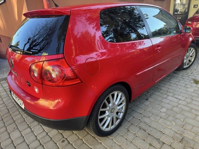 Красный Фольксваген Гольф, объемом двигателя 1.4 л и пробегом 248 тыс. км за 2500 $, фото 7 на Automoto.ua