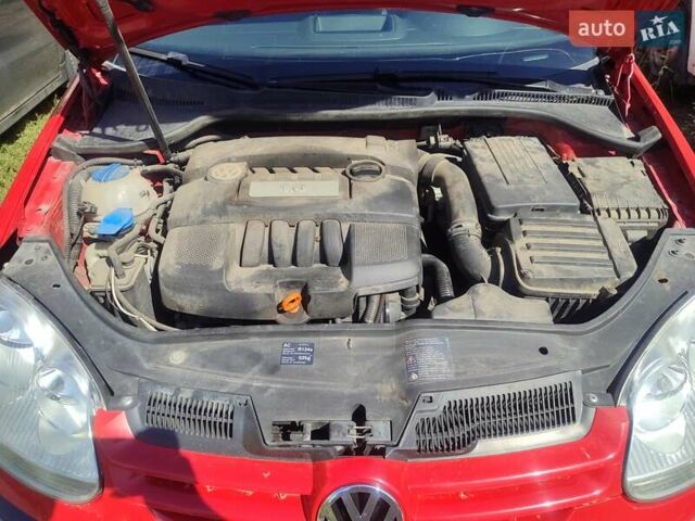 Червоний Фольксваген Гольф, об'ємом двигуна 1.6 л та пробігом 218 тис. км за 5500 $, фото 16 на Automoto.ua