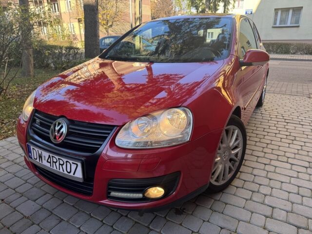 Красный Фольксваген Гольф, объемом двигателя 1.4 л и пробегом 248 тыс. км за 2500 $, фото 23 на Automoto.ua