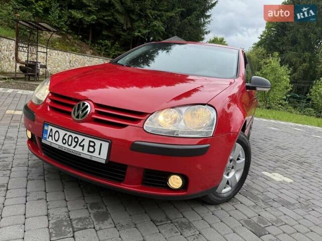 Красный Фольксваген Гольф, объемом двигателя 1.6 л и пробегом 126 тыс. км за 6799 $, фото 24 на Automoto.ua