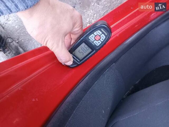 Красный Фольксваген Гольф, объемом двигателя 1.39 л и пробегом 205 тыс. км за 5399 $, фото 91 на Automoto.ua