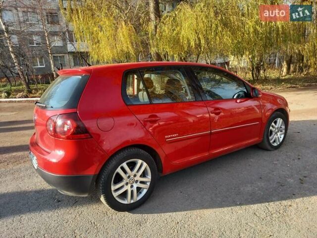 Червоний Фольксваген Гольф, об'ємом двигуна 1.4 л та пробігом 205 тис. км за 4950 $, фото 4 на Automoto.ua