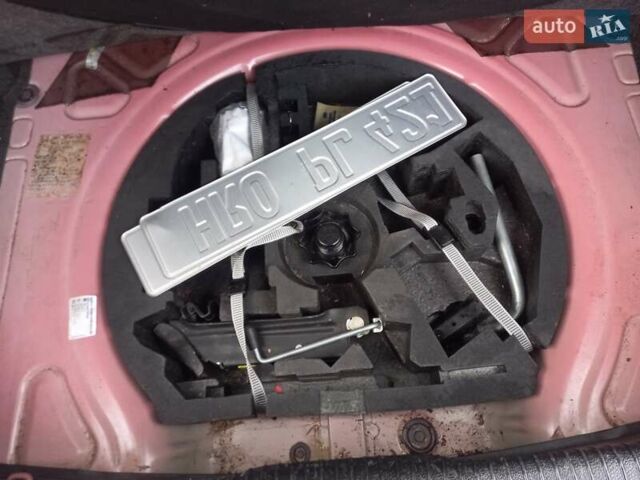 Красный Фольксваген Гольф, объемом двигателя 1.39 л и пробегом 205 тыс. км за 5399 $, фото 33 на Automoto.ua