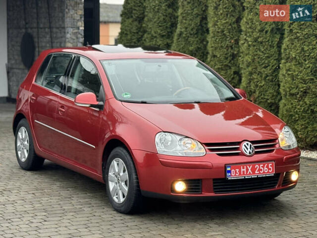 Червоний Фольксваген Гольф, об'ємом двигуна 1.4 л та пробігом 231 тис. км за 5600 $, фото 24 на Automoto.ua