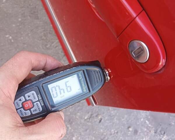 Красный Фольксваген Гольф, объемом двигателя 1.39 л и пробегом 205 тыс. км за 5399 $, фото 99 на Automoto.ua