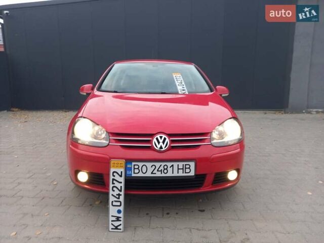 Красный Фольксваген Гольф, объемом двигателя 1.39 л и пробегом 205 тыс. км за 5399 $, фото 9 на Automoto.ua