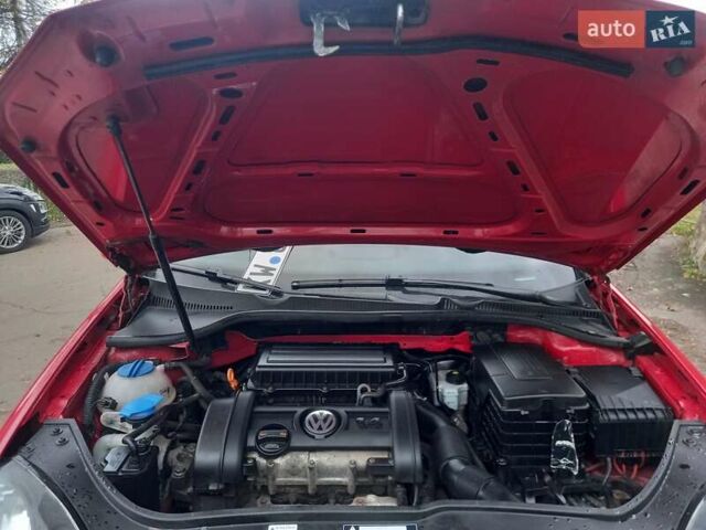 Червоний Фольксваген Гольф, об'ємом двигуна 1.4 л та пробігом 205 тис. км за 4950 $, фото 53 на Automoto.ua