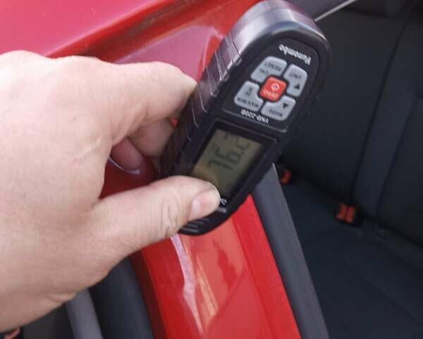 Красный Фольксваген Гольф, объемом двигателя 1.39 л и пробегом 205 тыс. км за 5399 $, фото 74 на Automoto.ua