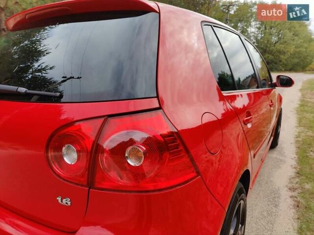 Красный Фольксваген Гольф, объемом двигателя 1.6 л и пробегом 184 тыс. км за 6450 $, фото 27 на Automoto.ua