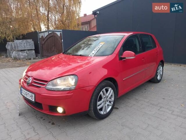 Красный Фольксваген Гольф, объемом двигателя 1.39 л и пробегом 205 тыс. км за 5399 $, фото 2 на Automoto.ua