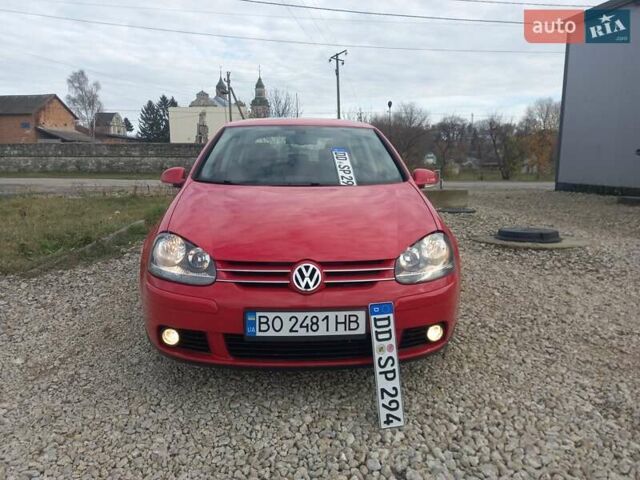 Червоний Фольксваген Гольф, об'ємом двигуна 1.4 л та пробігом 205 тис. км за 4950 $, фото 25 на Automoto.ua