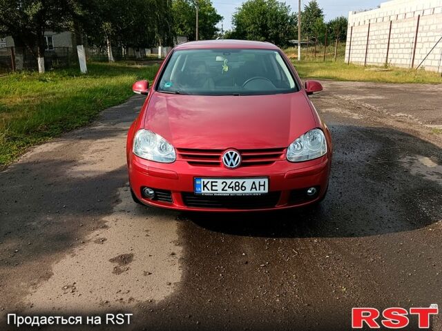 Красный Фольксваген Гольф, объемом двигателя 1.6 л и пробегом 212 тыс. км за 6500 $, фото 7 на Automoto.ua