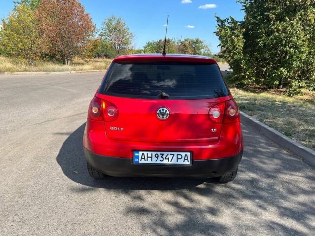 Красный Фольксваген Гольф, объемом двигателя 1.6 л и пробегом 230 тыс. км за 5300 $, фото 1 на Automoto.ua