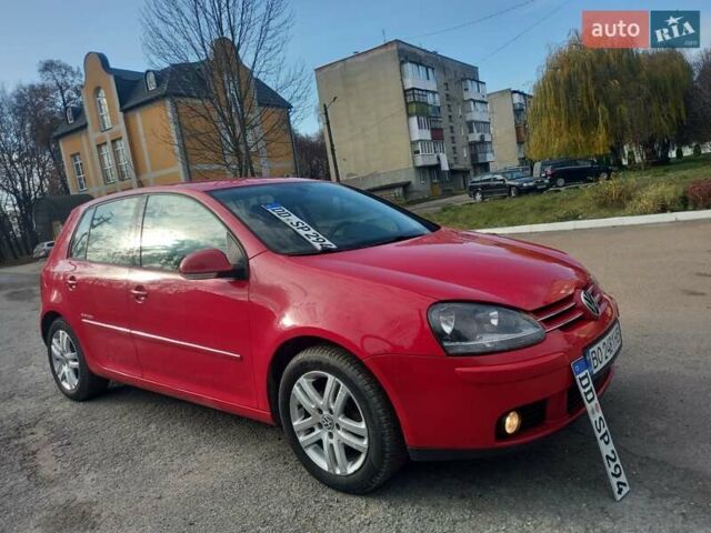 Червоний Фольксваген Гольф, об'ємом двигуна 1.4 л та пробігом 205 тис. км за 4950 $, фото 12 на Automoto.ua