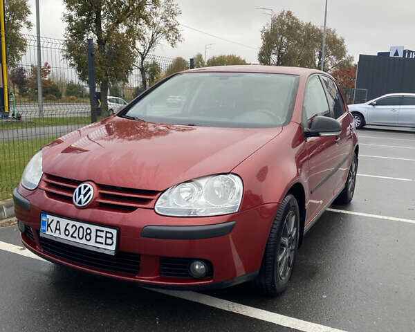 Червоний Фольксваген Гольф, об'ємом двигуна 1.6 л та пробігом 197 тис. км за 7700 $, фото 1 на Automoto.ua