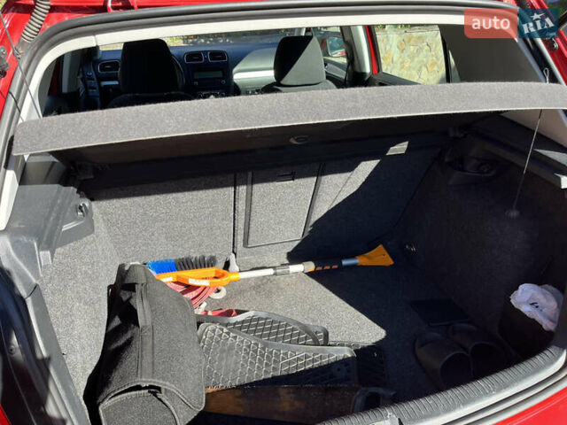 Червоний Фольксваген Гольф, об'ємом двигуна 1.39 л та пробігом 257 тис. км за 7990 $, фото 13 на Automoto.ua