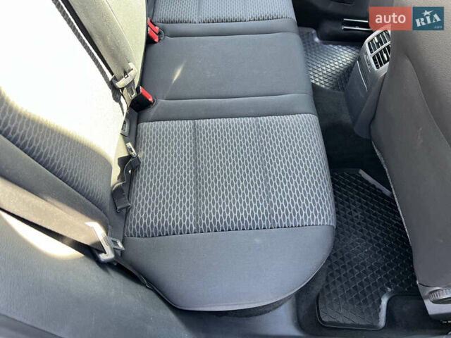 Червоний Фольксваген Гольф, об'ємом двигуна 1.6 л та пробігом 195 тис. км за 6900 $, фото 20 на Automoto.ua