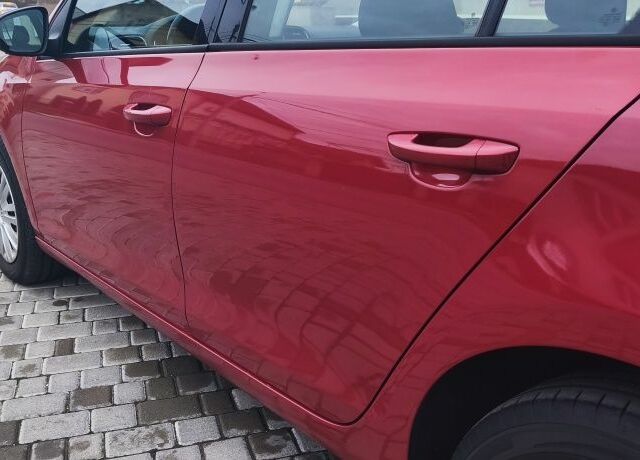 Красный Фольксваген Гольф, объемом двигателя 1.6 л и пробегом 196 тыс. км за 8000 $, фото 14 на Automoto.ua