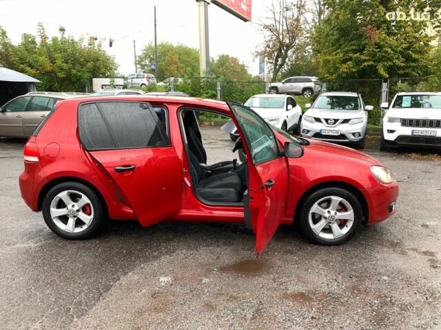 Красный Фольксваген Гольф, объемом двигателя 1.6 л и пробегом 197 тыс. км за 7690 $, фото 13 на Automoto.ua