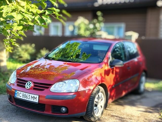 Красный Фольксваген Гольф, объемом двигателя 1.6 л и пробегом 187 тыс. км за 5800 $, фото 1 на Automoto.ua