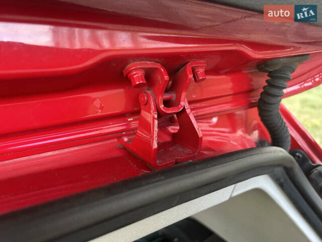 Красный Фольксваген Гольф, объемом двигателя 1.4 л и пробегом 205 тыс. км за 7350 $, фото 33 на Automoto.ua