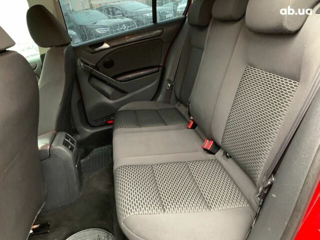 Красный Фольксваген Гольф, объемом двигателя 1.6 л и пробегом 197 тыс. км за 7690 $, фото 25 на Automoto.ua