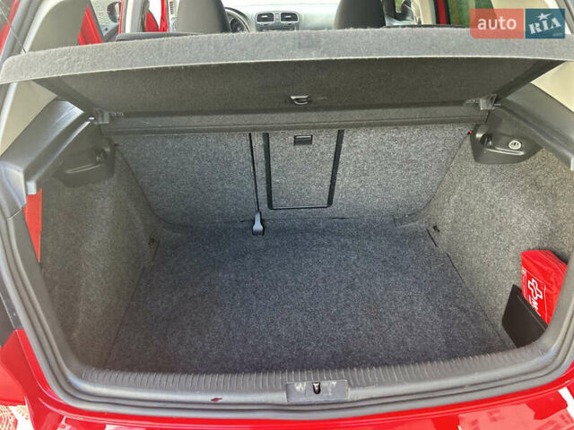 Красный Фольксваген Гольф, объемом двигателя 1.4 л и пробегом 205 тыс. км за 7350 $, фото 26 на Automoto.ua