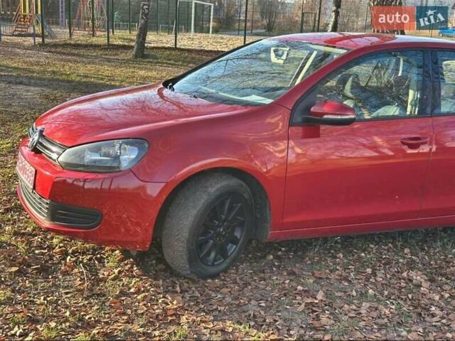 Красный Фольксваген Гольф, объемом двигателя 1.39 л и пробегом 188 тыс. км за 7300 $, фото 2 на Automoto.ua