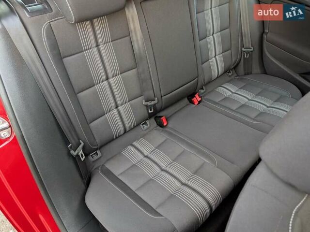 Красный Фольксваген Гольф, объемом двигателя 1.39 л и пробегом 186 тыс. км за 7500 $, фото 29 на Automoto.ua