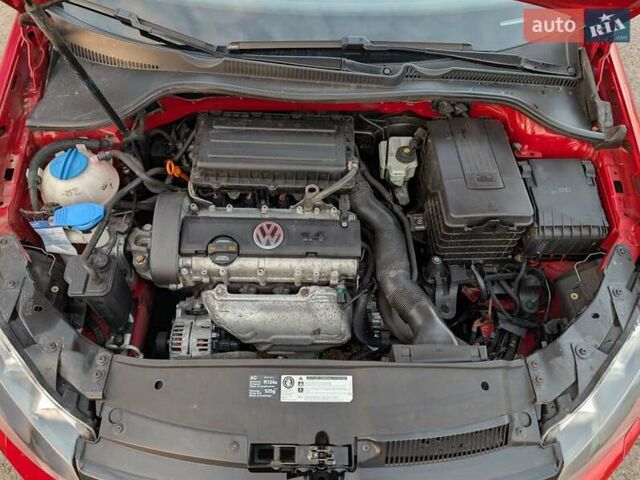 Красный Фольксваген Гольф, объемом двигателя 1.39 л и пробегом 186 тыс. км за 7500 $, фото 40 на Automoto.ua