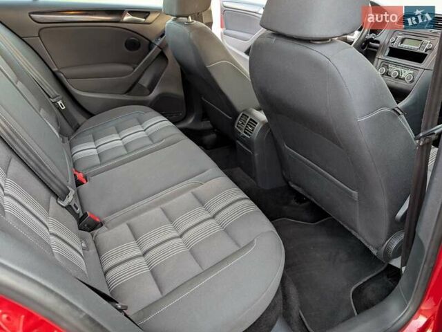 Красный Фольксваген Гольф, объемом двигателя 1.39 л и пробегом 186 тыс. км за 7500 $, фото 28 на Automoto.ua